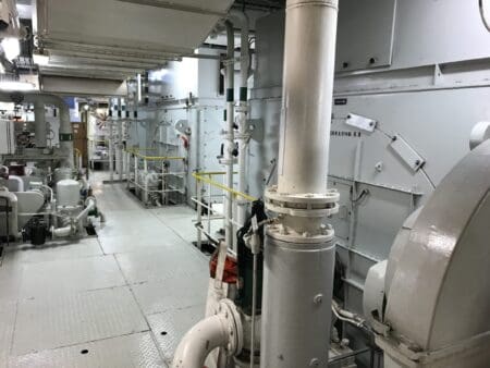 cruise-ship-electric-motor-generator